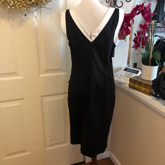 W D • NY Black & White Floral Embroidered Dress - Picture 5 of 7